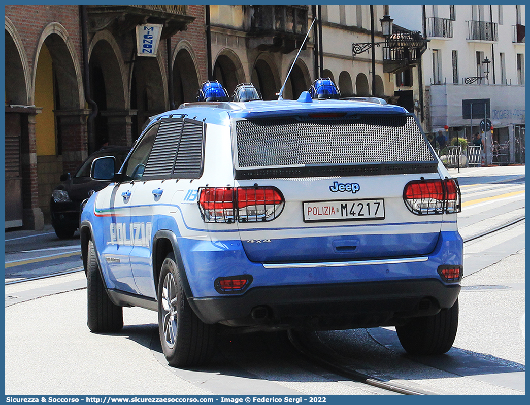 Polizia M4217
Polizia di Stato
Reparto Mobile
Jeep Grand Cherokee V serie
Parole chiave: PS;P.S.;Polizia;di;Stato;Reparto;Mobile;Jeep;Grand;Cherokee