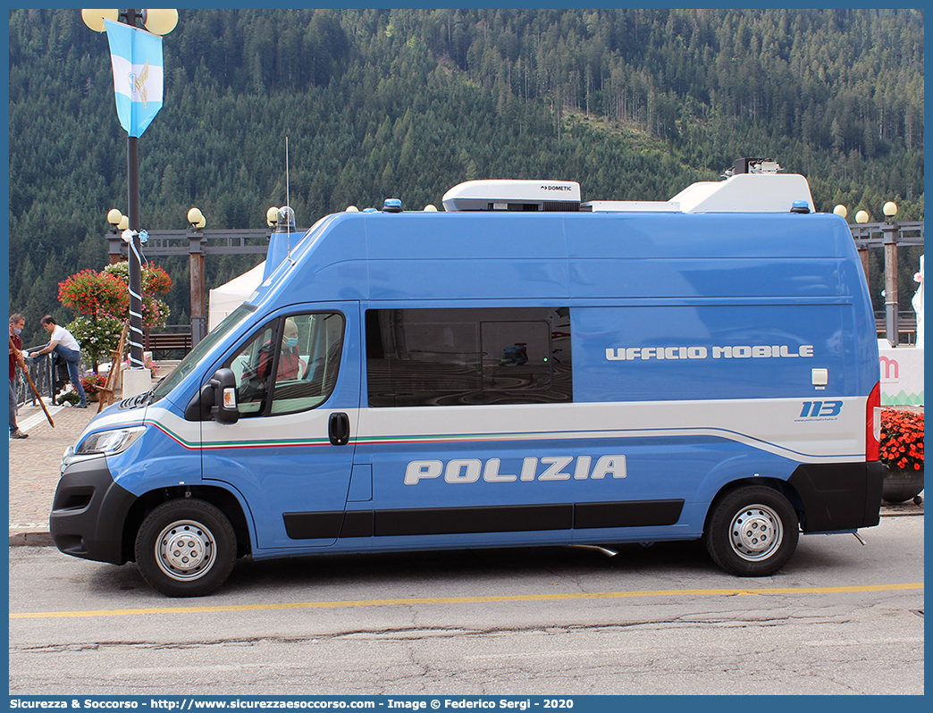 Polizia M4584
Polizia di Stato
Citroen Jumper IV serie
Parole chiave: Polizia di Stato;Polizia;PS;Citroen;Jumper