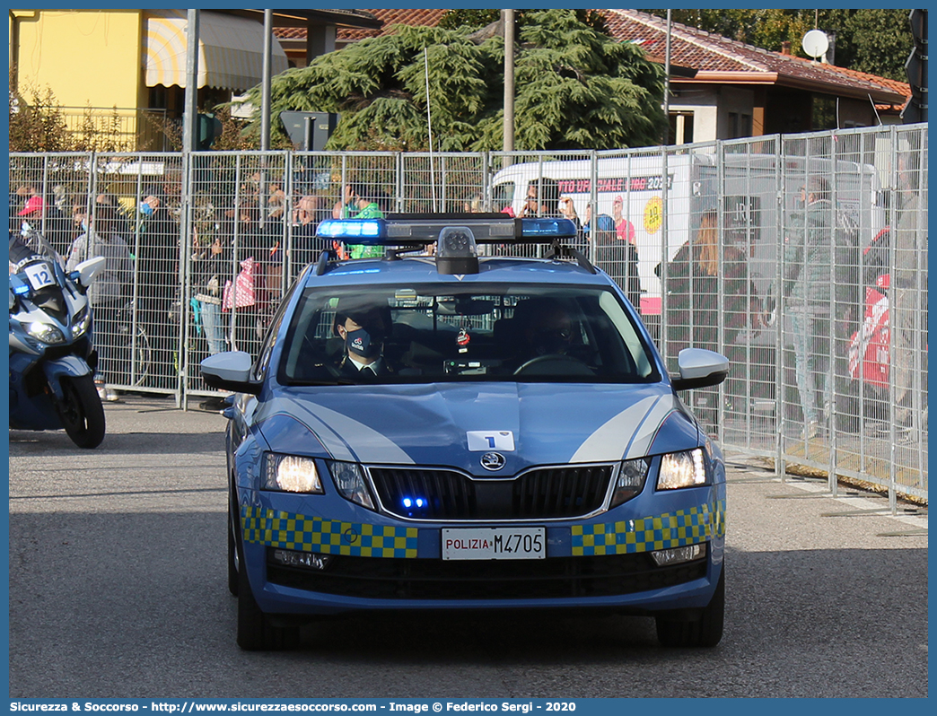 Polizia M4705
Polizia di Stato
Polizia Stradale
Skoda Octavia Wagon V serie
Allestitore Focaccia Group S.r.l.
Parole chiave: PS;P.S.;Polizia;di;Stato;Stradale;Skoda;Octavia;Focaccia