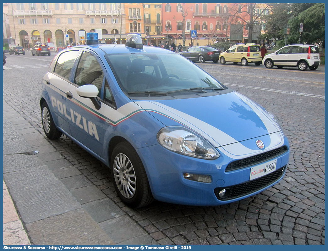 Polizia N5650
Polizia di Stato
Fiat Punto IV serie
Allestitore Nuova Carrozzeria Torinese S.r.l.
Parole chiave: PS;P.S.;Polizia;di;Stato;Fiat;Punto;Nct;Nuova;Carrozzeria;Torinese