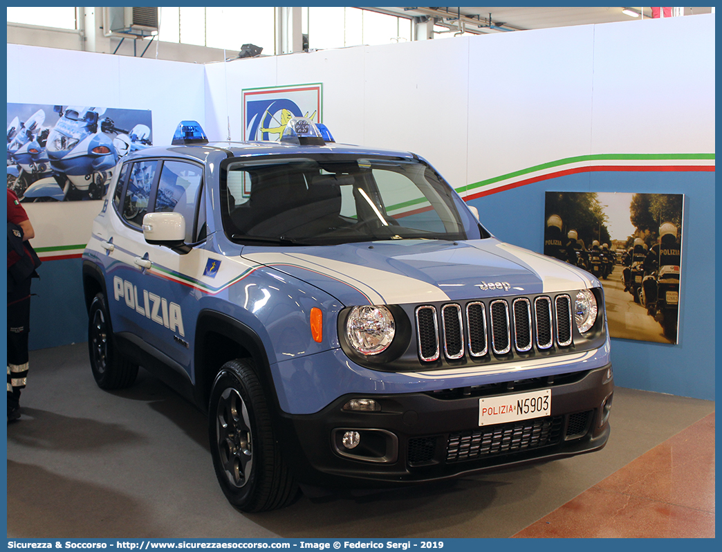 Polizia N5903
Polizia di Stato
Polizia Stradale
Jeep Renegade I serie
Parole chiave: PS;P.S.;Polizia;di;Stato;Stradale;Jeep;Renegade