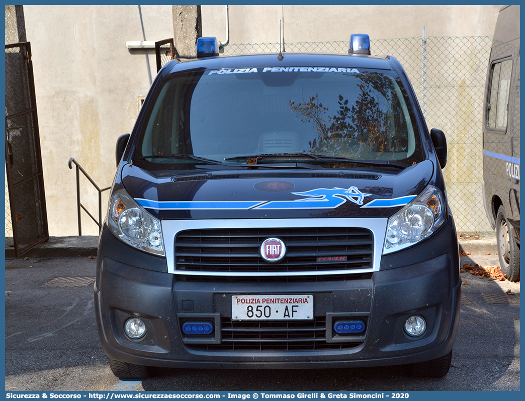 Polizia Penitenziaria 450AF
Polizia Penitenziaria
Fiat Scudo IV serie
Allestitore Mussa & Graziano S.r.l.
Parole chiave: PP;P.P.;PolPen;Pol.Pen.;AdiC;A.diC.;Agenti;di;Custodia;Polizia;Penitenziaria;Fiat;Scudo;Mussa & Graziano