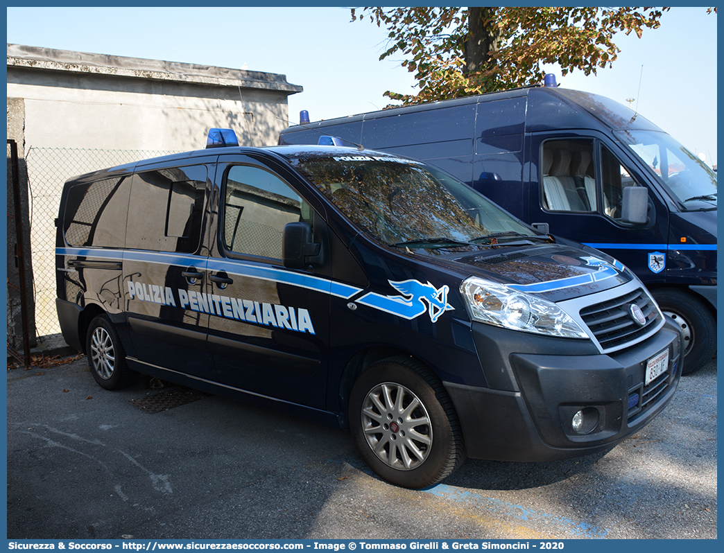 Polizia Penitenziaria 450AF
Polizia Penitenziaria
Fiat Scudo IV serie
Allestitore Mussa & Graziano S.r.l.
Parole chiave: PP;P.P.;PolPen;Pol.Pen.;AdiC;A.diC.;Agenti;di;Custodia;Polizia;Penitenziaria;Fiat;Scudo;Mussa & Graziano