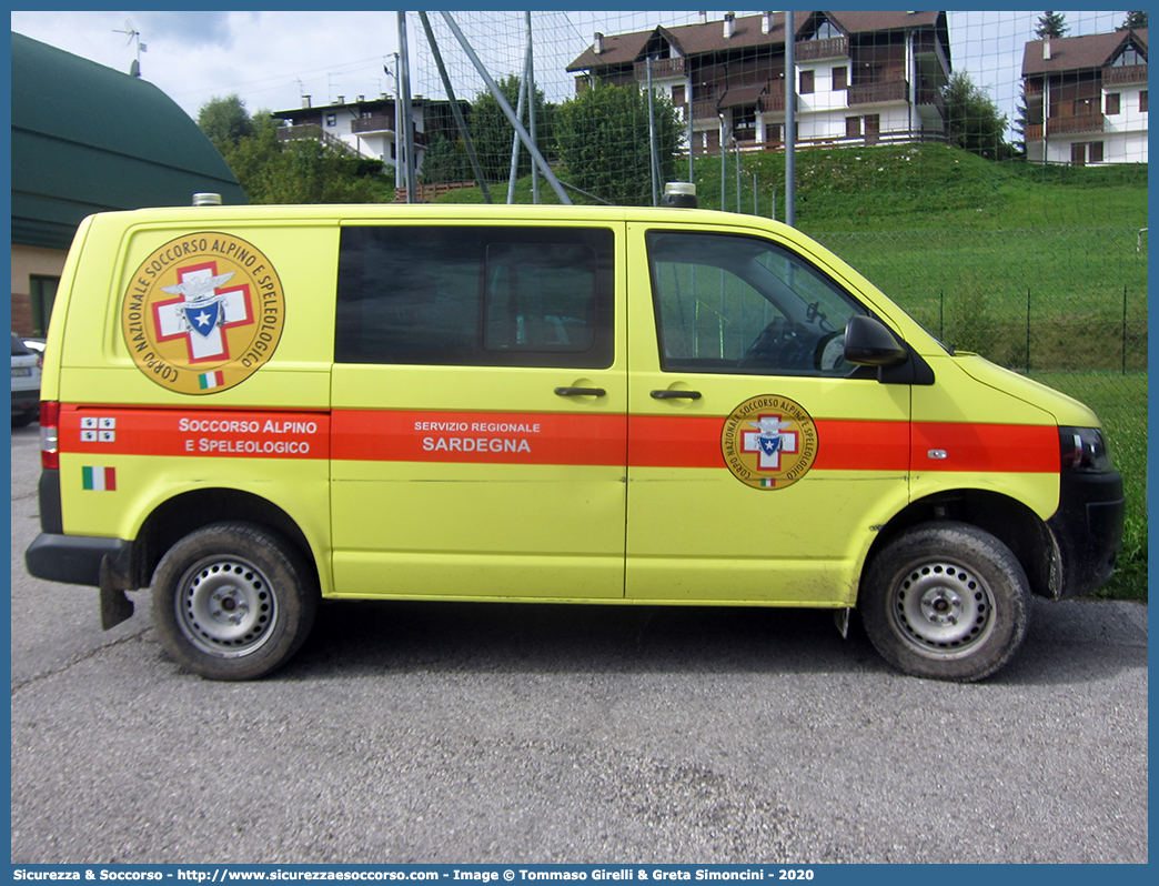 17-10
Corpo Nazionale
Soccorso Alpino e Speleologico
Servizio Regionale Sardegna
Volkswagen Transporter T5 restyling
Parole chiave: CNSAS;C.N.S.A.S.;Corpo;Nazionale;Soccorso;Alpino;Speleologico;Sardegna;SASS;S.A.S.S.;Volkswagen;Transporter;T5;T 5