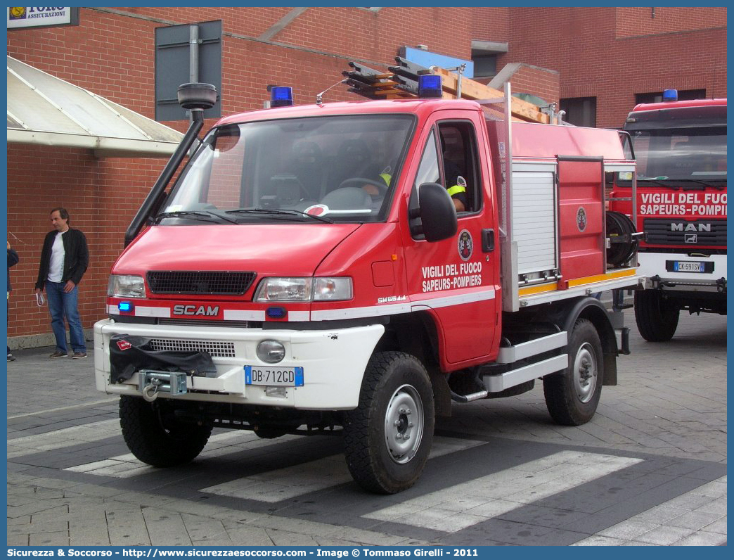 -
Vigili del Fuoco
Regione Autonoma Valle d'Aosta
Scam SM55 4x4
Parole chiave: VF;V.F.;Vigili;Fuoco;Regione;Autonoma;Valle;Aosta;Scam;SM55;4x4