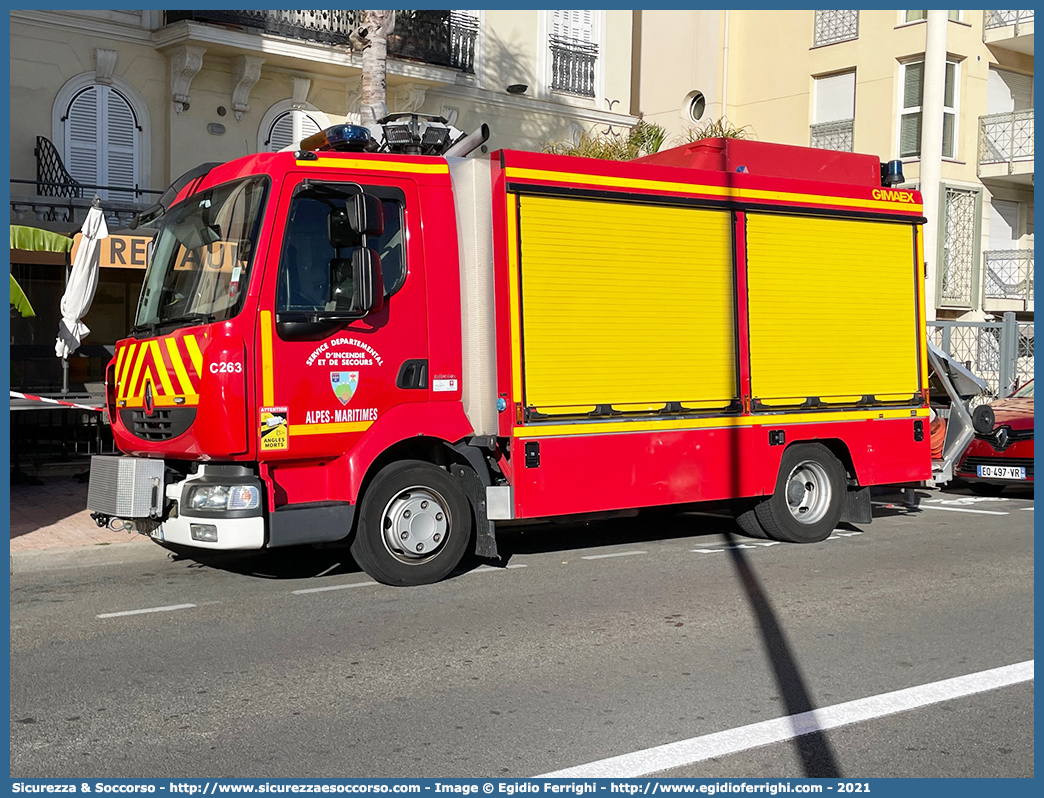 C263
République Française
SDIS 06 des Alpes-Maritimes
Véhicule de Secours Routier
Renault Midlum 220.10 4x2
Conversion by Gimaex
Parole chiave: République;Française;SDIS;S.D.I.S.;Service;Départemental;Incendie;Secours;06;Sapeurs;Pompiers;des;Alpes;Maritimes;VSR;Véhicule;de;Secours;Routier;Renault;Midlum;220.10;Gimaex