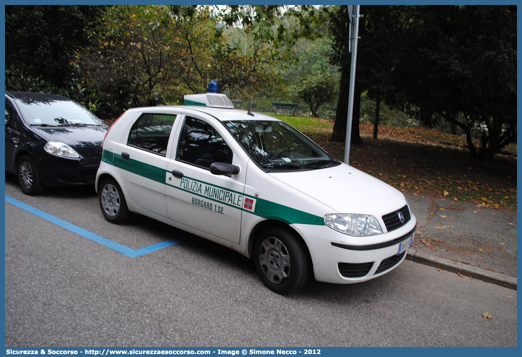 -
Polizia Municipale
Comune di Borgaro Torinese
Fiat Punto III serie
Parole chiave: PL;P.L.;PM;P.M.;Polizia;Locale;Municipale;Borgaro Torinese;Fiat;Punto