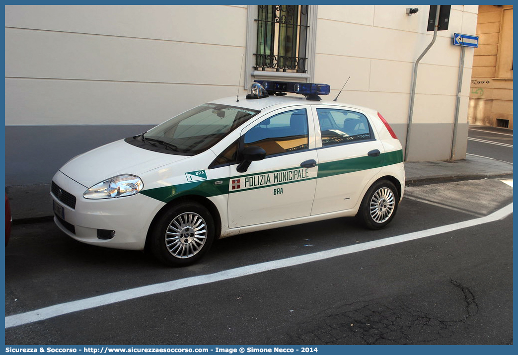 -
Polizia Municipale
Comune di Brà
Fiat Grande Punto
Parole chiave: PL;P.L.;PM;P.M.;Polizia;Locale;Municipale;Brà;Fiat;Grande;Punto