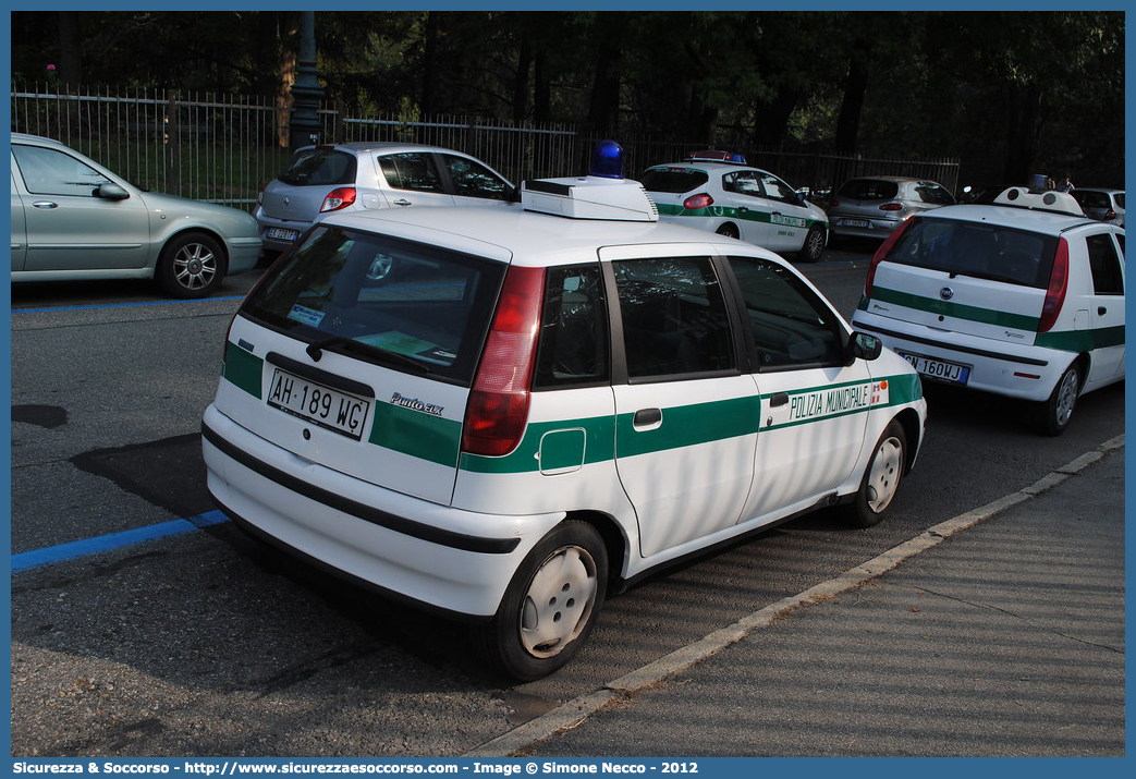 -
Polizia Municipale
Comune di Bruino
Fiat Punto I serie
Parole chiave: PL;P.L.;PM;P.M.;Polizia;Locale;Municipale;Bruino;Fiat;Punto