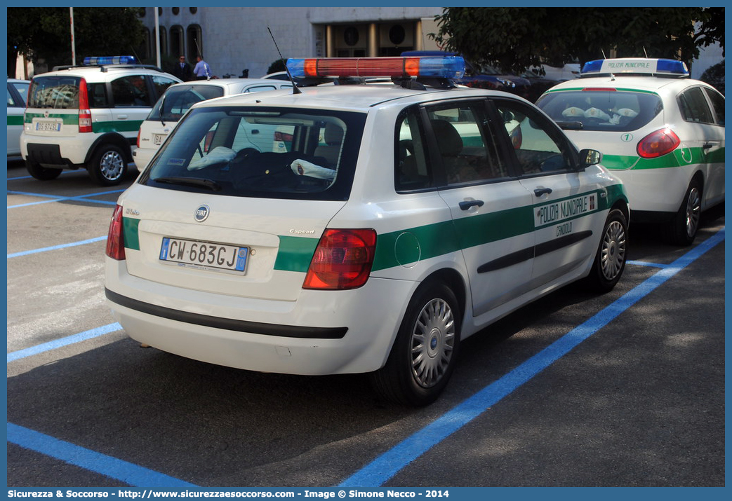 -
Polizia Municipale
Comune di Candiolo
Fiat Stilo II serie
Parole chiave: PL;P.L.;PM;P.M.;Polizia;Locale;Municipale;Candiolo;Fiat;Stilo