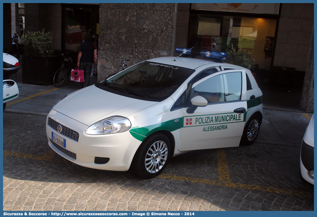 Polizia Locale YA309AB
Polizia Municipale
Comune di Alessandria
Fiat Grande Punto
Parole chiave: PL;P.L.;PM;P.M.;Polizia;Locale;Municipale;Alessandria;Fiat;Grande;Punto