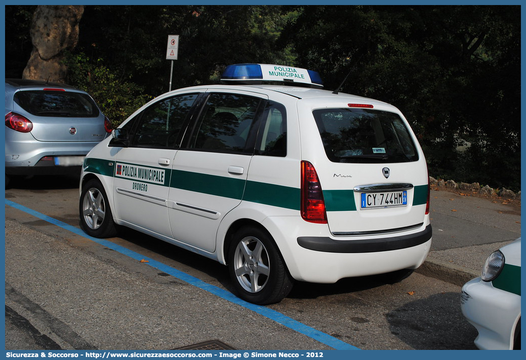 -
Polizia Municipale
Comune di Dronero
Lancia Musa
Parole chiave: PL;P.L.;PM;P.M.;Polizia;Locale;Municipale;Dronero;Lancia;Musa