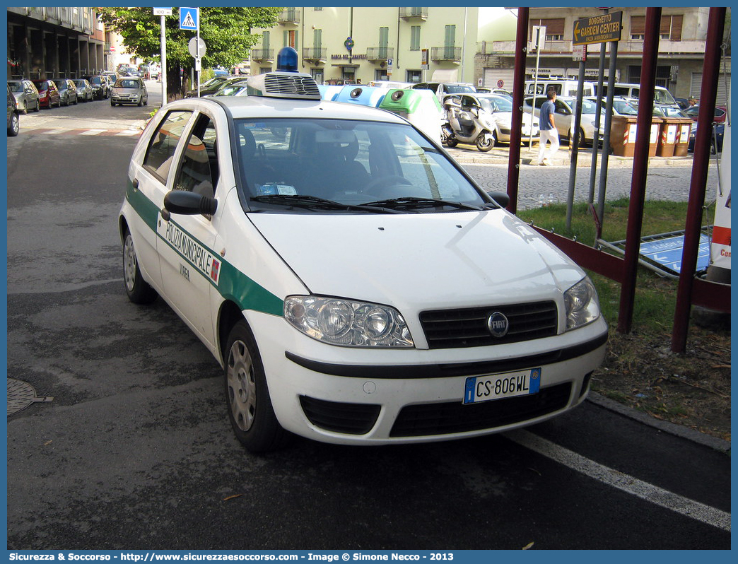 -
Polizia Municipale
Comune di Ivrea
Fiat Punto III serie
Parole chiave: PL;P.L.;PM;P.M.;Polizia;Locale;Municipale;Ivrea;Fiat;Punto