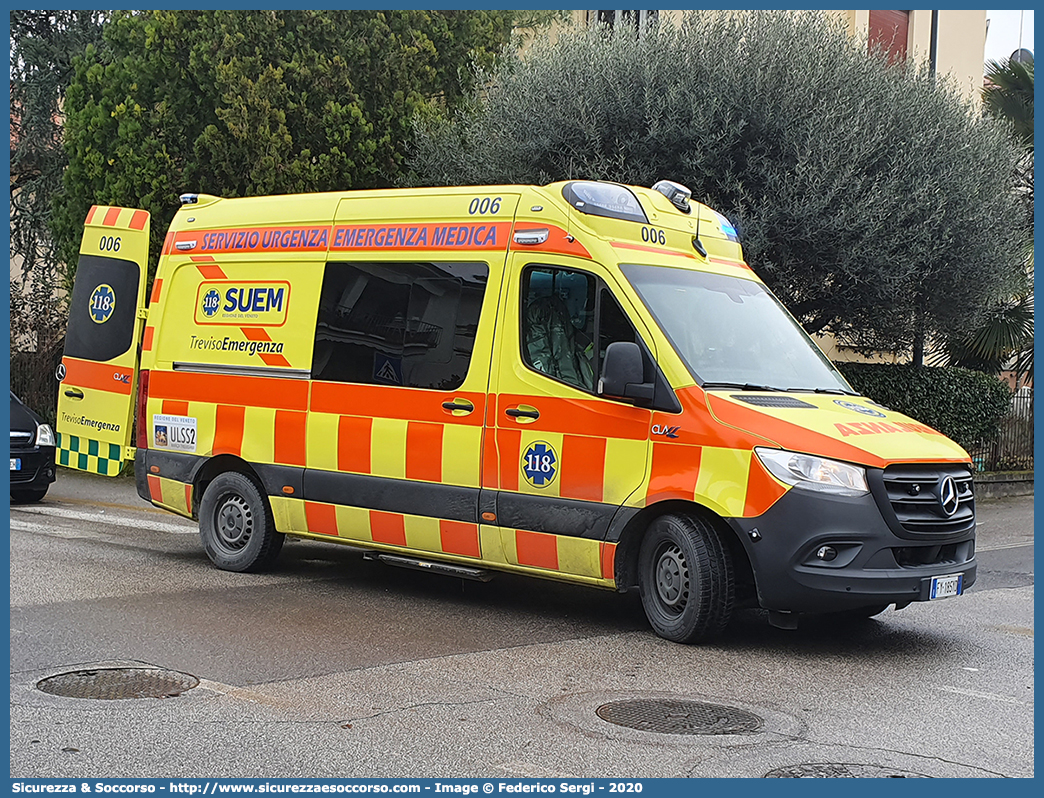 006
SUEM 118 Treviso Emergenza
Azienda ULSS 2 - Marca Trevigiana
Mercedes Benz Sprinter III serie
Allestitore Class S.r.l.
Parole chiave: SUEM;S.U.E.M.;118;Azienda;ULSS;2;Marca;Trevigiana;Treviso;Emergenza;Mercedes;Benz;Sprinter;Class