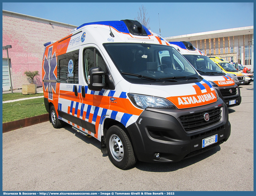 85 - Delta 9
Antoniana Emergenza
Fiat Ducato III serie restyling
Allestitore Orion S.r.l.
Parole chiave: Antoniana;Emergenza;Ambulanza;Autoambulanza;Fiat;Ducato;Orion