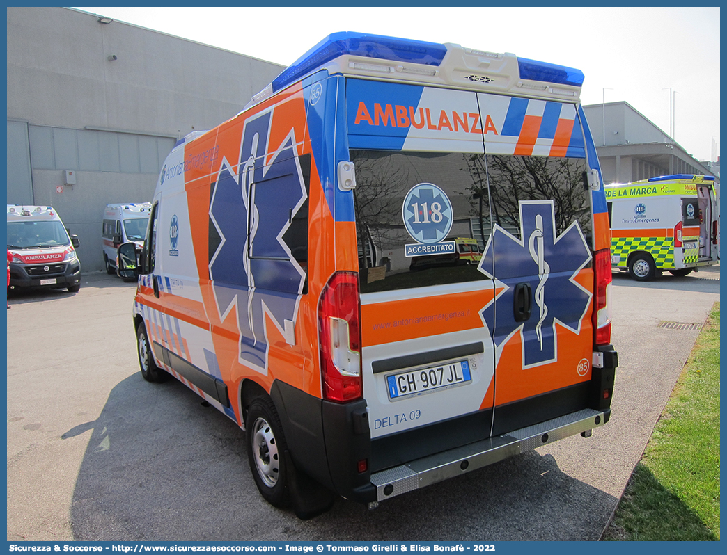 85 - Delta 9
Antoniana Emergenza
Fiat Ducato III serie restyling
Allestitore Orion S.r.l.
Parole chiave: Antoniana;Emergenza;Ambulanza;Autoambulanza;Fiat;Ducato;Orion