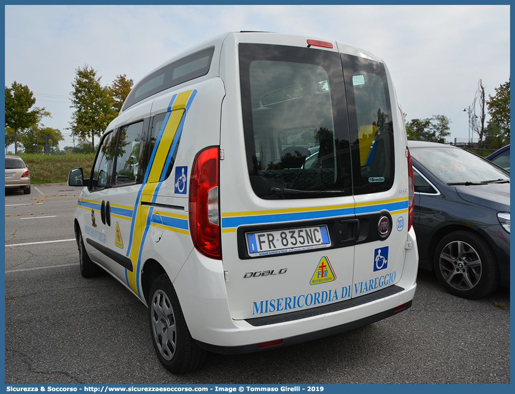 203
Misericordia di Viareggio
Fiat Doblò II serie restyling
Allestitore MAF S.n.c.
Parole chiave: Misericordie;Misericordia;Viareggio;Fiat;Doblò;MAF;M.A.F.;Mariani Alfredo