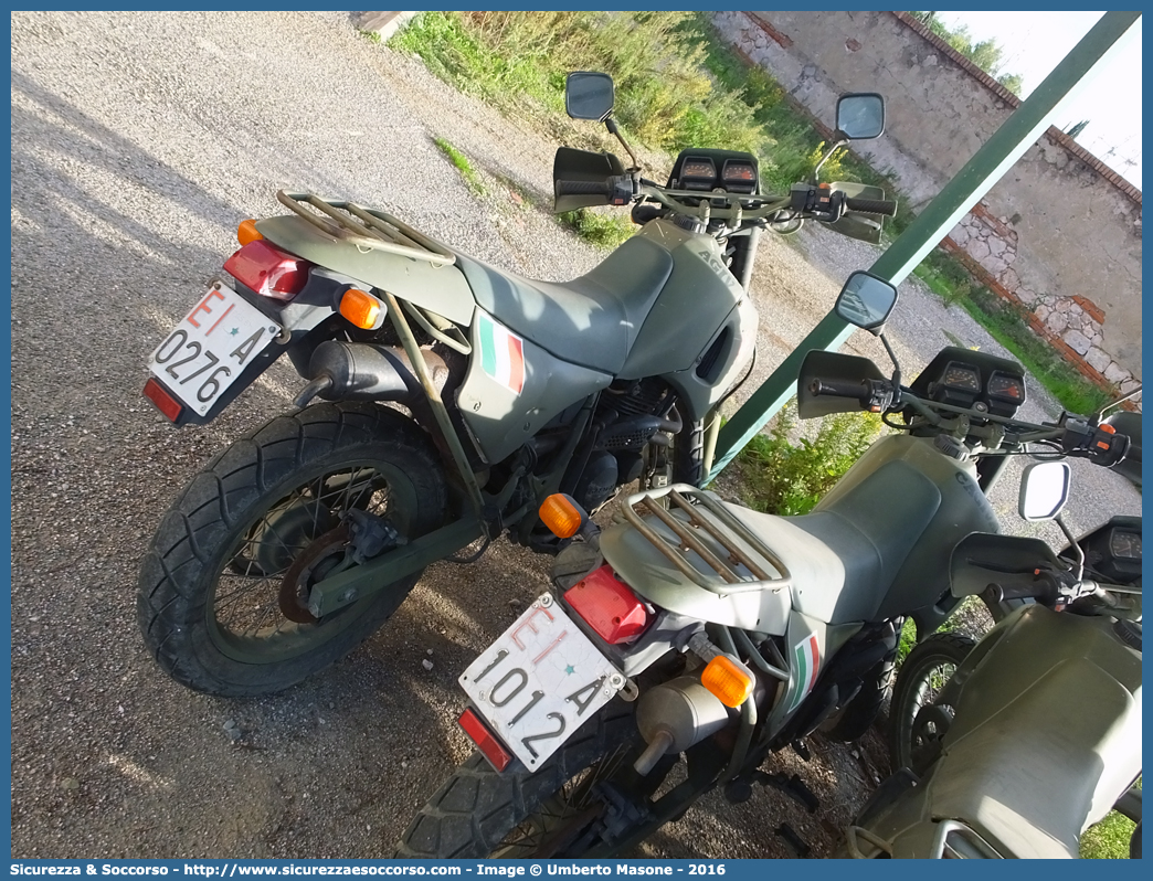 -
Esercito Italiano
Cagiva T4 350
Parole chiave: EI;E.I.;Esercito;Italiano;Cagiva;T4;350