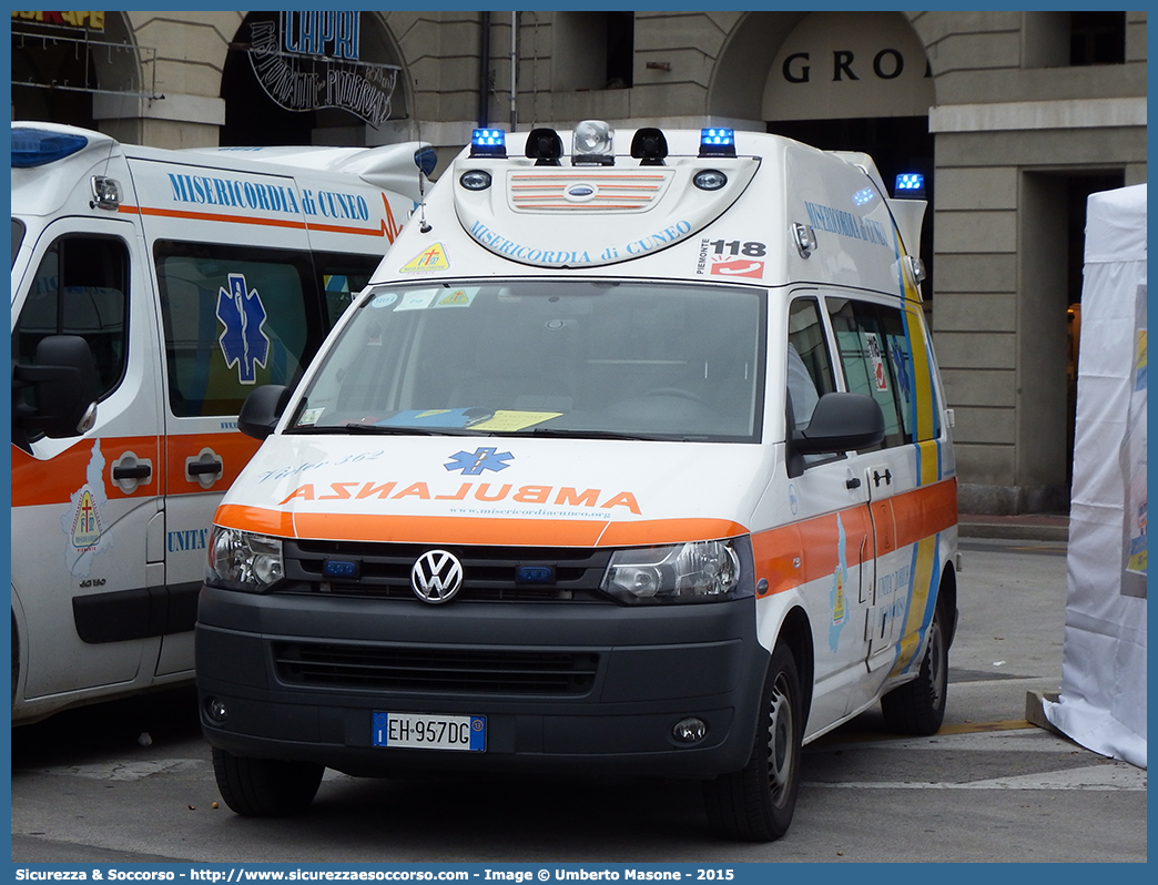 M04
Confraternita di Misericordia di Cuneo
Volkswagen Transporter T5 restyling
Allestitore Aricar S.p.A.
Parole chiave: Misericordie;Misericordia;Ambulanza;Autoambulanza;Cuneo;Volkswagen;Transporter;T5;Aricar