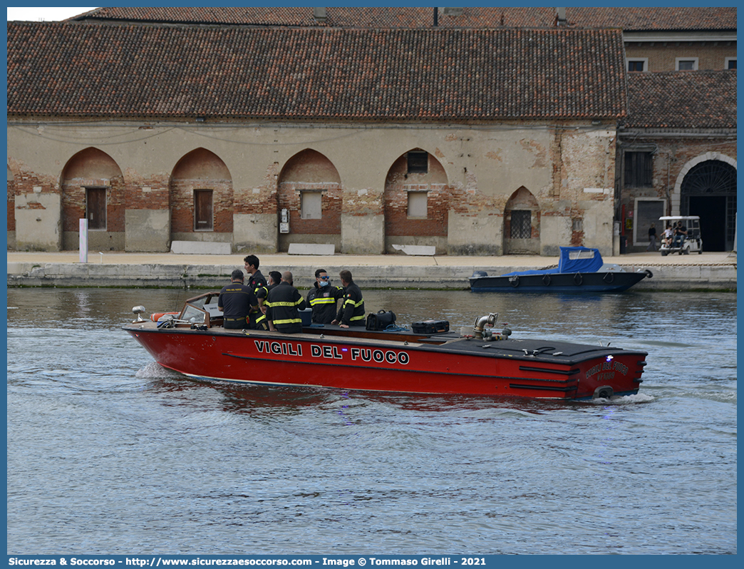 VF 1089
Corpo Nazionale Vigili del Fuoco
Nucleo Portuale
AutoPompaLagunare
Parole chiave: VVF;V.V.F.;Corpo;Nazionale;Vigili;del;Fuoco;AutoPompaLagunare;Portuale;Navale;Nautica;Nautico;Nautici;Porti;Imbarcazione;Motoscafo