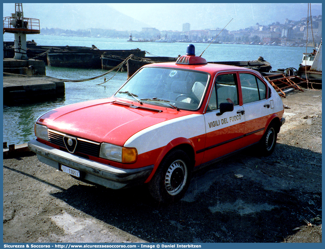 VF 13053
Corpo Nazionale Vigili del Fuoco
Alfa Romeo Alfasud III serie
Parole chiave: VVF;V.V.F.;Corpo;Nazionale;Vigili;del;Fuoco;Alfa;Romeo;Alfasud