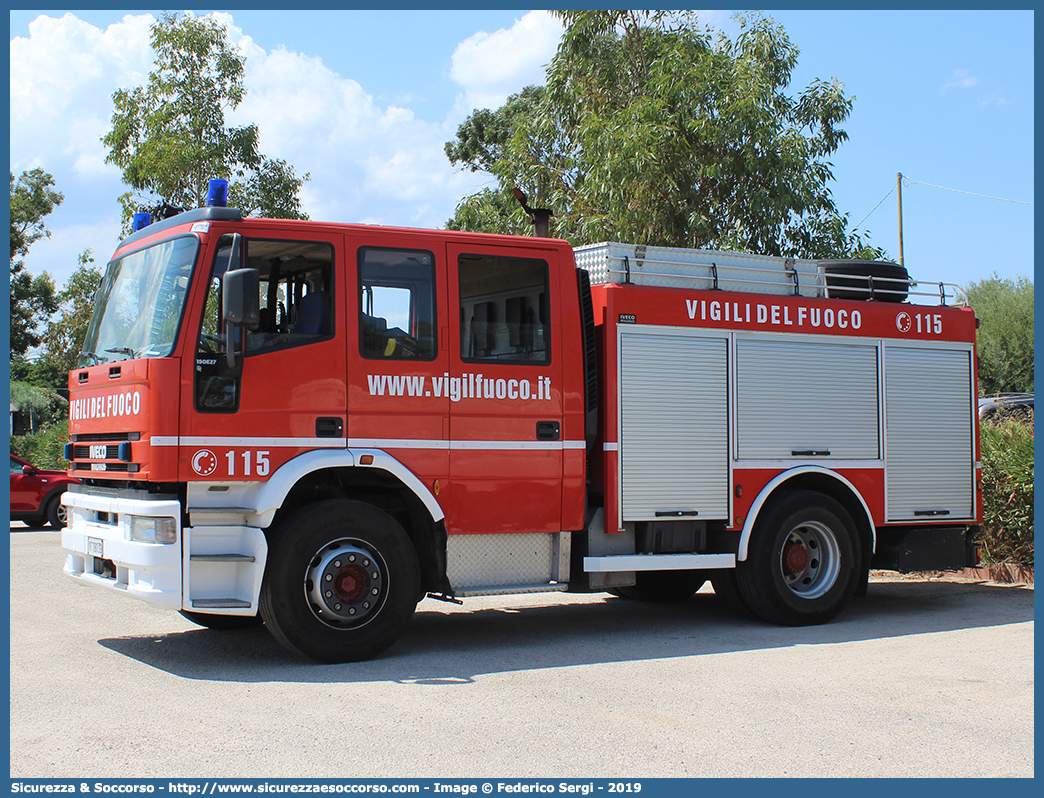 VF 18139
Corpo Nazionale Vigili del Fuoco
Iveco Magirus EuroTech 190E27 
Parole chiave: VVF;V.V.F.;Corpo;Nazionale;Vigili;del;Fuoco;AutoPompaSerbatoio;APS;A.P.S.;Iveco;Magirus;EuroTech;190E27