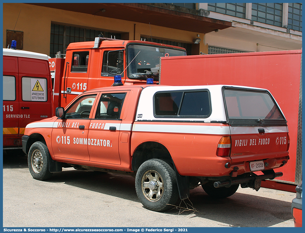 VF 21559
Corpo Nazionale Vigili del Fuoco
Nucleo Soccorso Subacqueo e Acquatico
Mitsubishi L200 III serie restyling
Parole chiave: VVF;V.V.F.;Corpo;Nazionale;Vigili;del;Fuoco;Mitsubishi;L200;L 200;NSSA;N.S.S.A.;Soccorso;Subacqueo;Acquatico;Sommozzatori;Subacquei