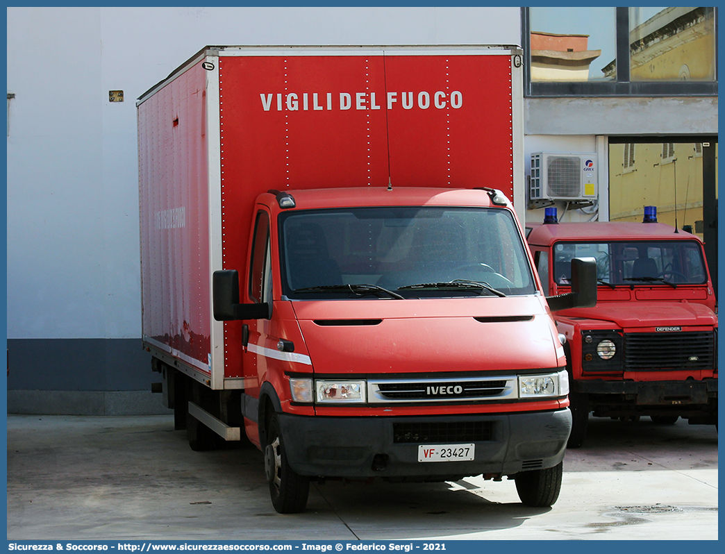 VF 23427
Corpo Nazionale Vigili del Fuoco
Iveco Daily III serie restyling
Parole chiave: VVF;V.V.F.;Corpo;Nazionale;Vigili;del;Fuoco;Iveco;Daily