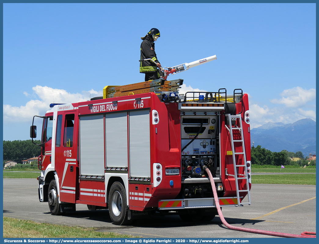 VF 23647
Corpo Nazionale Vigili del Fuoco
Iveco Magirus Stralis 
190S40 I serie "Active Fire"
Parole chiave: VVF;V.V.F.;Corpo;Nazionale;Vigili;del;Fuoco;AutoPompaSerbatoio;APS;A.P.S.;Iveco;Magirus;Stralis;190S40;Active;Fire