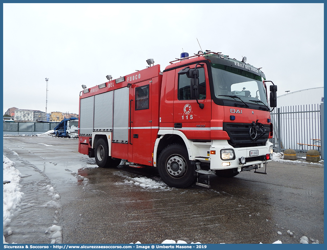 VF 24123
Corpo Nazionale Vigili del Fuoco
Mercedes Benz Actros 1832 II serie
Allestitore BAI S.r.l. - Zagro GmbH
Parole chiave: VVF;V.V.F.;Corpo;Nazionale;Vigili;del;Fuoco;AutoPompaSerbatoio;APS;AutoPompa;Mercedes Benz;Actros;1832;BAI;Zagro