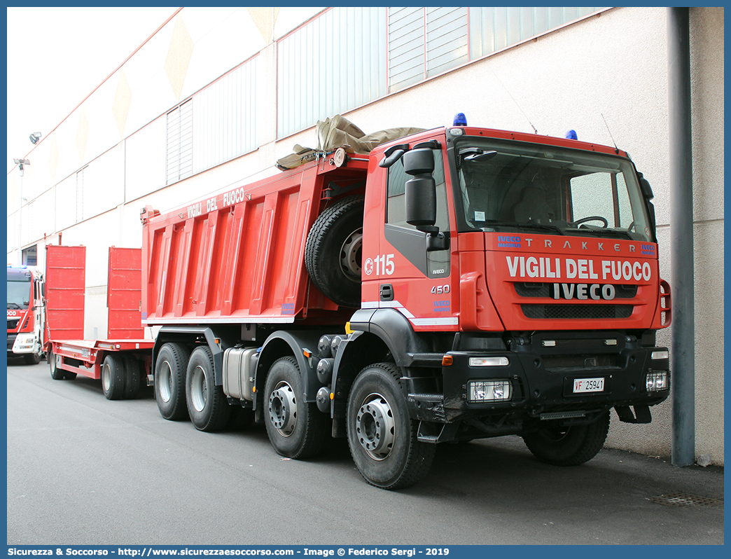 VF 25941
Corpo Nazionale Vigili del Fuoco
Iveco Trakker AD410T45 II serie
Parole chiave: VVF;V.V.F.;Corpo;Nazionale;Vigili;del;Fuoco;Vigili;Fuoco;Iveco;Trakker;AD410T45