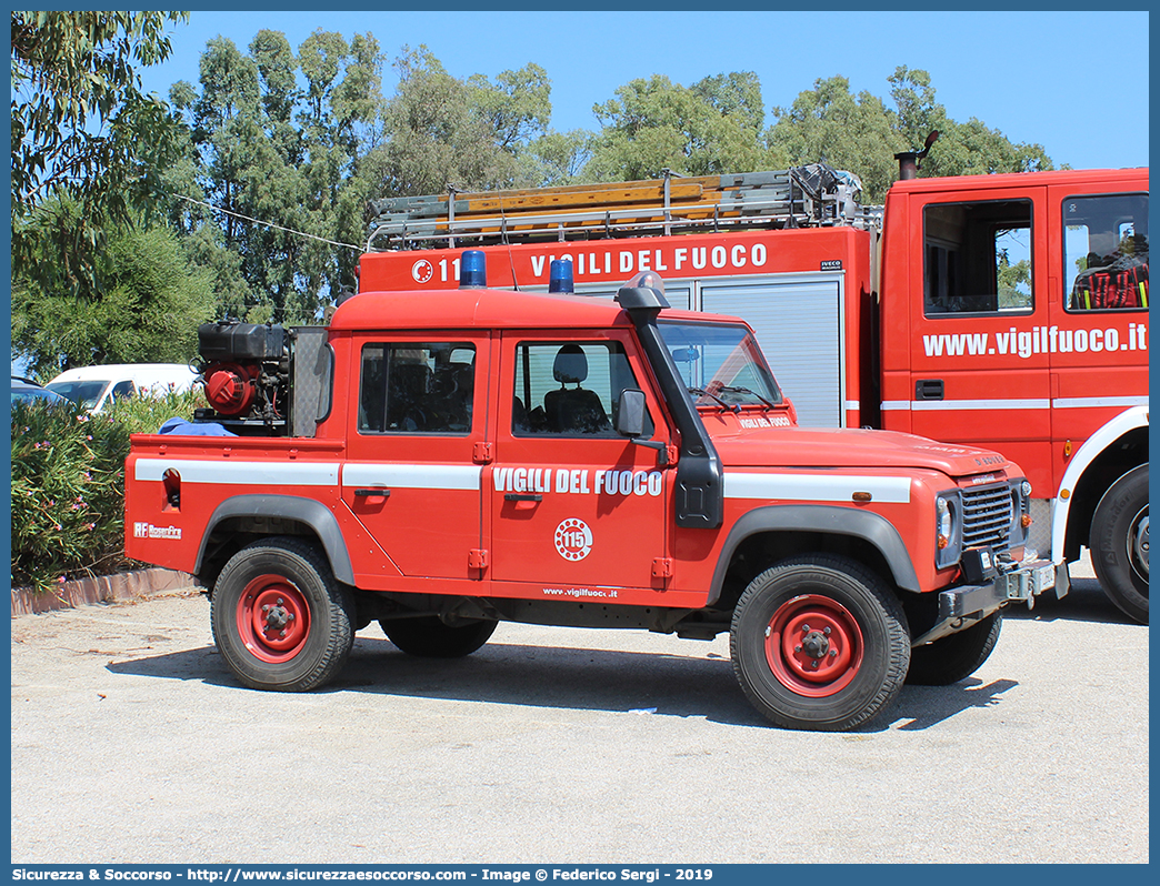 VF 26904
Corpo Nazionale Vigili del Fuoco
Land Rover Defender 110
Allestitore Rosenfire S.r.l.
Parole chiave: VVF;V.V.F.;Corpo;Nazionale;Vigili del Fuoco;Vigili;Fuoco;Land Rover;Defender;110;RosenFire