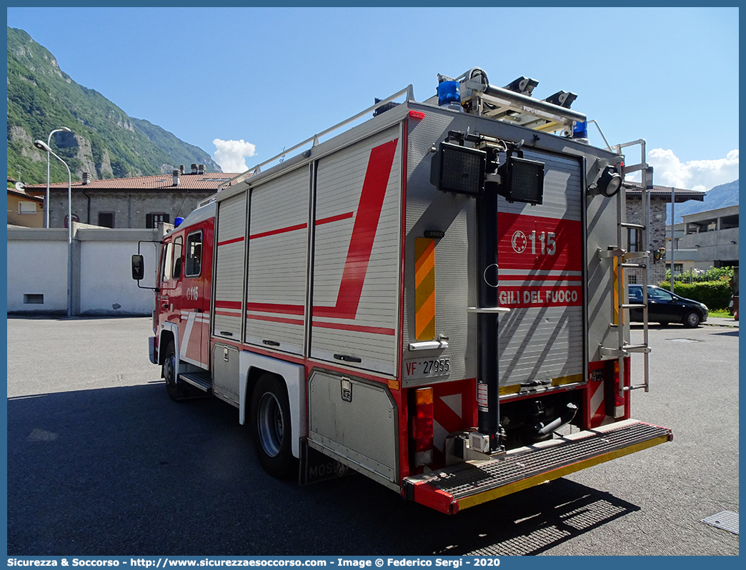 VF 27955
Corpo Nazionale Vigili del Fuoco
Volvo FL6 11
Parole chiave: VVF;V.V.F.;Corpo;Nazionale;Vigili;del;Fuoco;APS;A.P.S.;AutoPompaSerbatoio;Volvo;FL6