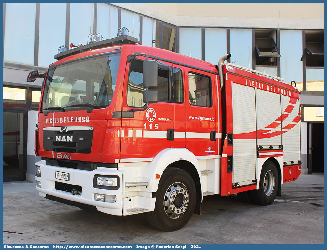 VF 29312
Corpo Nazionale Vigili del Fuoco
MAN TGM 15.250 I serie
Allestitore BAI S.r.l.
Esemplare dotato di sistema
MAG PYROSMASH® 40 LT "PLUS"
Parole chiave: VVF;V.V.F.;Corpo;Nazionale;Vigili;del;Fuoco;AutoPompaSerbatoio;APS;A.P.S.;AutoPompa;Man;TGM;15.250;BAI;MAG;PYROSMASH