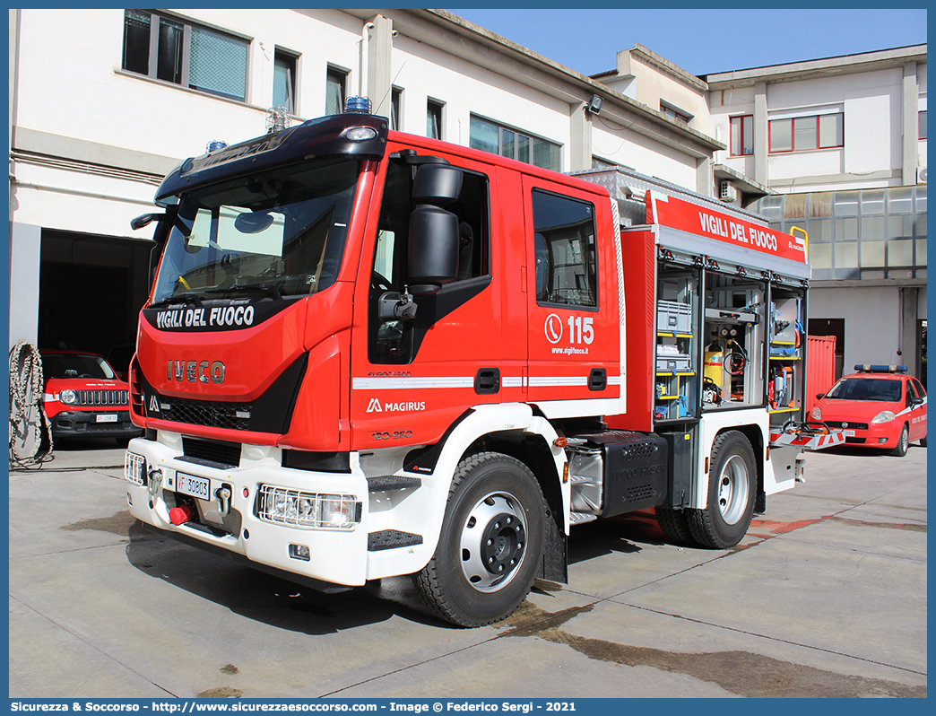 VF 30803
Corpo Nazionale Vigili del Fuoco
Iveco Magirus EuroCargo 
120-250 IV serie "City 2020"
(I fornitura)
Parole chiave: VVF;V.V.F.;Corpo;Nazionale;Vigili;del;Fuoco;AutoPompaSerbatoio;APS;A.P.S.;Iveco;Magirus;EuroCargo;120-250;City;2020