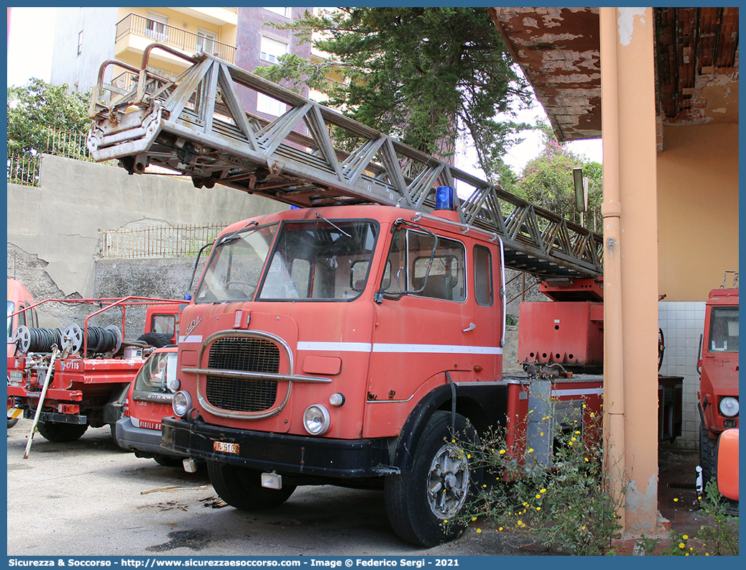 VF 9107
Corpo Nazionale Vigili del Fuoco
Fiat 643N
Allestitore Magirus Macchi
Parole chiave: VVF;V.V.F.;Corpo;Nazionale;Vigili;del;Fuoco;AutoScala;AS;Fiat;643N;Macchi;Magirus