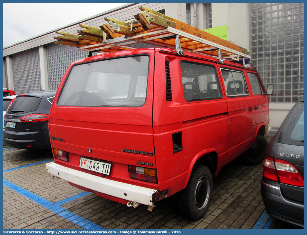 VF D49TN
Corpo Volontario Vigili del Fuoco 
Villa Lagarina
Volkswagen Transporter T3
Parole chiave: VFV;V.F.V.;Vigili;Fuoco;Volontari;Villa Lagarina;Volkswagen;Transporter;T3