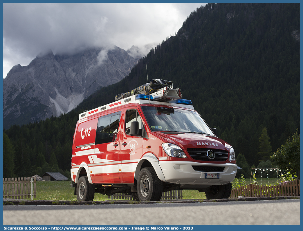 VF FW37B
Vigili del Fuoco Volontari Moso-Sesto
Freiwillige Feuerwehr Moos-Sexten
Achleitner Mantra Mercedes Benz 
Sprinter II serie restyling
Allestitore Kofler Fahrzeugbau S.n.c.
Parole chiave: VFV;V.F.V.;Vigili;Fuoco;Volontari;Freiwillige;Feuerwehr;Sesto;Sexten;Achleitner;Mantra;Mercedes;Benz;Sprinter;Kofler;Fahrzeugbau