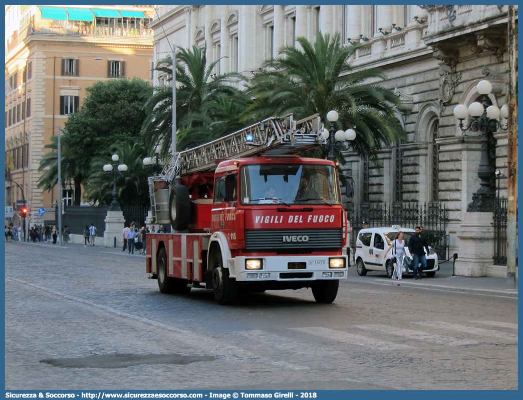 VF 16773
Corpo Nazionale Vigili del Fuoco
Iveco 190-26
Allestitore Magirus
(variante)
Parole chiave: VVF;V.V.F.;Corpo;Nazionale;Vigili;del;Fuoco;AutoScala;AS;Iveco;190-26;Magirus