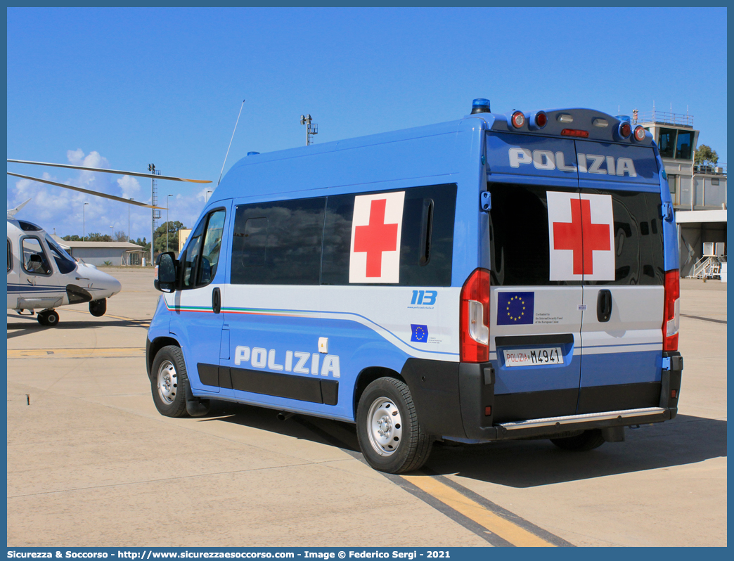 Polizia M4941
Polizia di Stato
Servizio Sanitario
Peugeot Boxer III serie restyling
Allestitore Mobitecno - NewCoCar S.r.l.
Parole chiave: PS;P.S.;Polizia;di;Stato;Servizio;Sanitario;Ambulanza;Autoambulanza;Peugeot;Boxer;